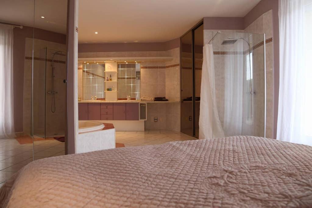 Elegante Villa De 180M3 Avec La Superbe Vue Connaux Zewnętrze zdjęcie